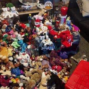 Beanie babies . Ty error tags included